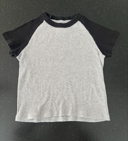 Brandy Melville Raglan Ribbed Top