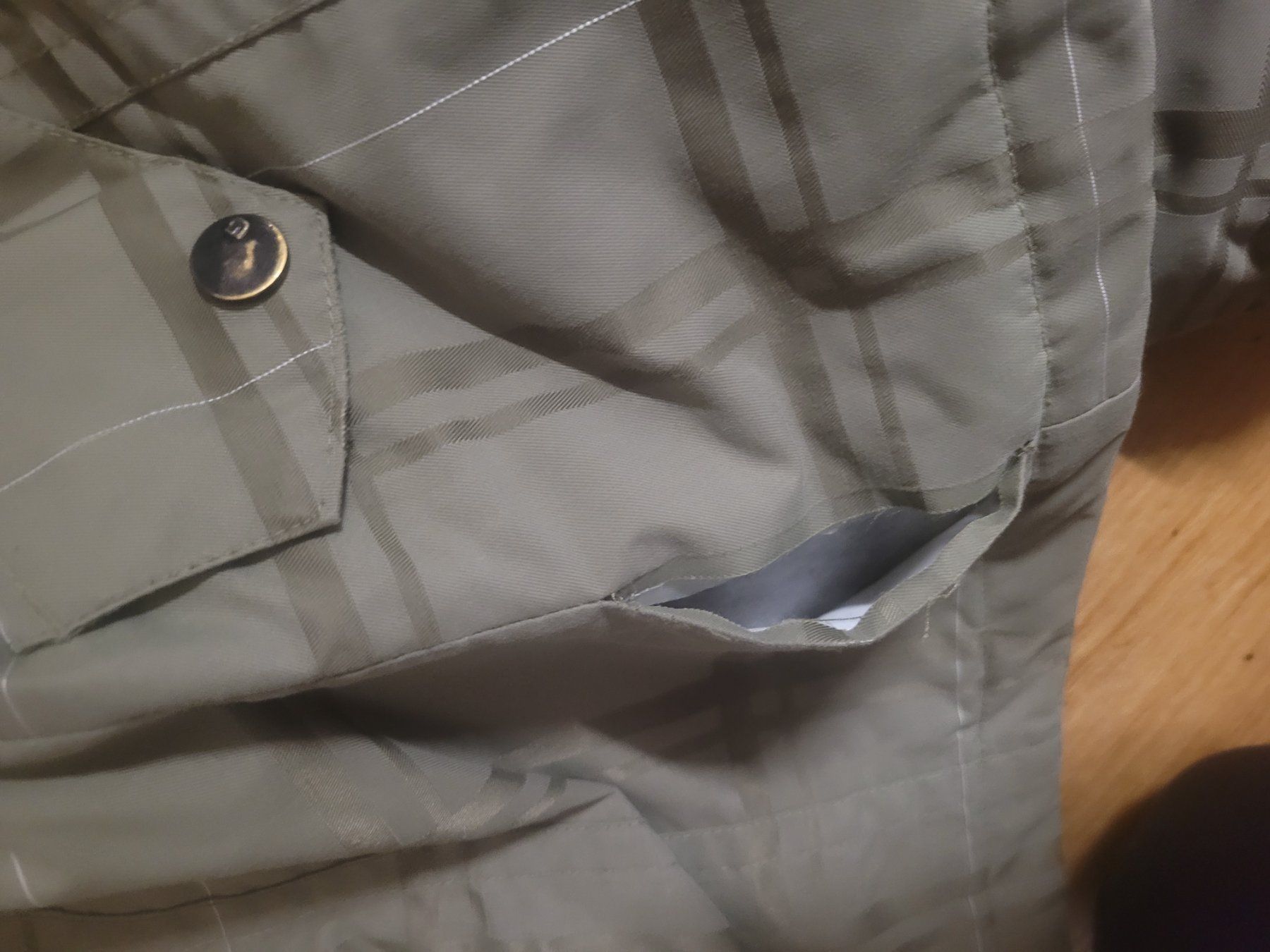 Burton Completi & Tailleur: burton skianzug gr xs – Usato da Schalunen venduto da Sunneschiin09 1