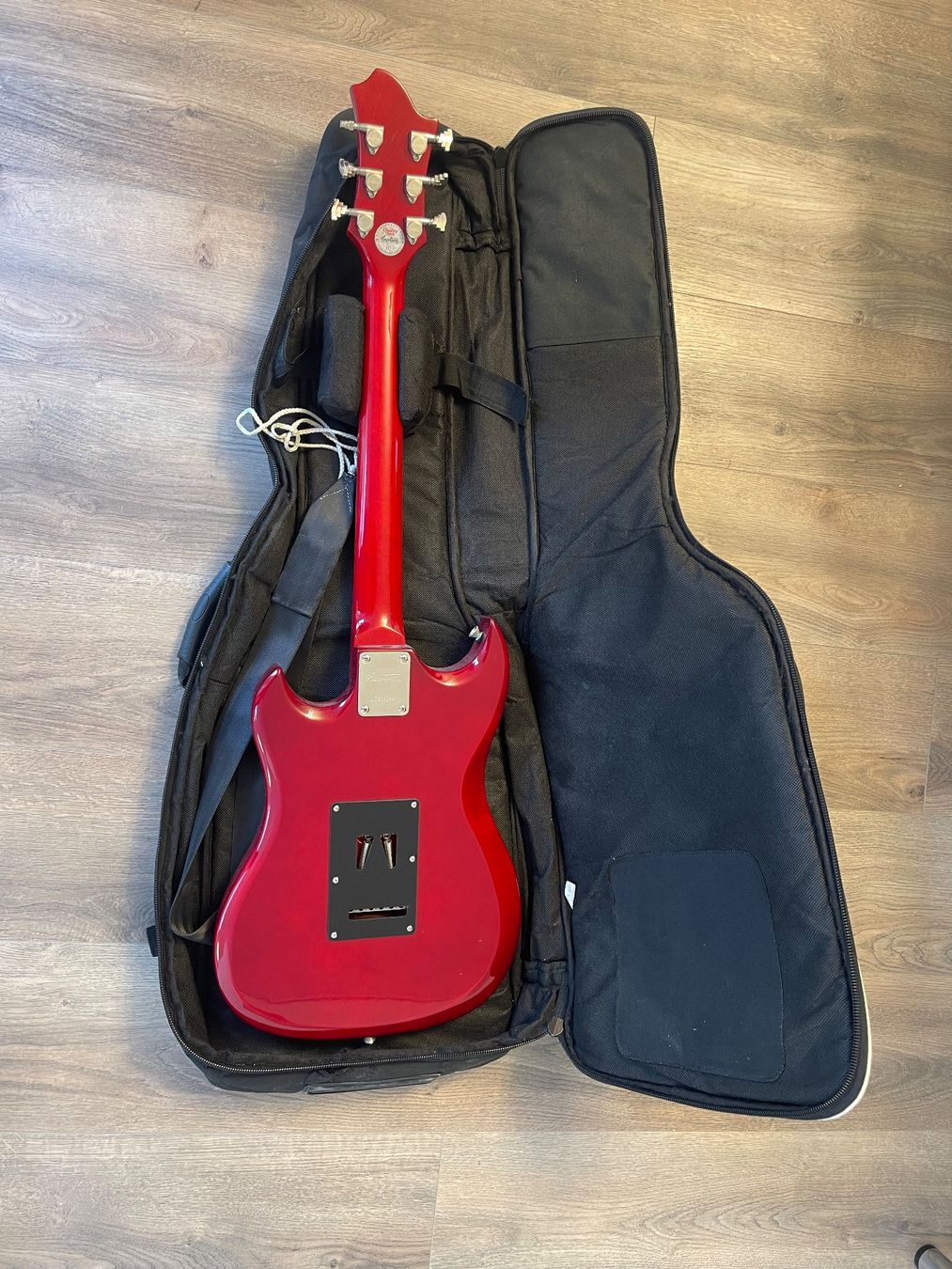 Hagström Strumenti musicali: Gitarre Hagstrom F20T, rot – Usato da Basel venduto da mariablanka 4