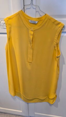Loro Piana Ärmellose Seidenbluse – Senfgelb/Marigold