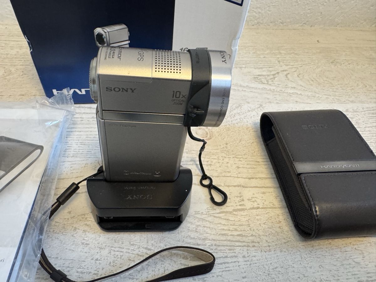 Sony Fotocamera: Sony HDR-TG5VE Handycam – Usato da Zunzgen venduto da milesdavis76 1