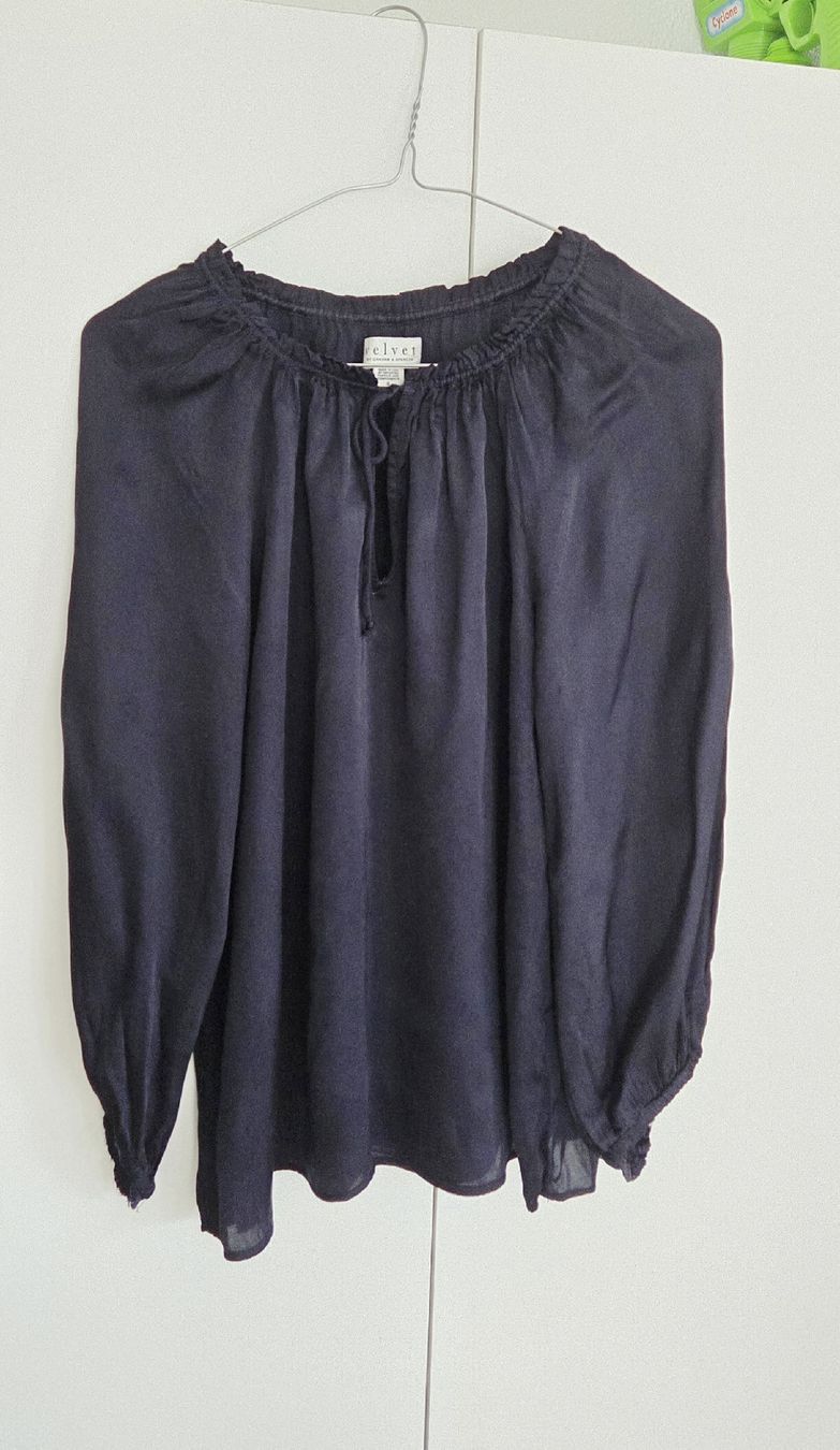 Camicette: Schicke Velvet Bluse, Grösse S – Usato da Hellbühl venduto da Veci02