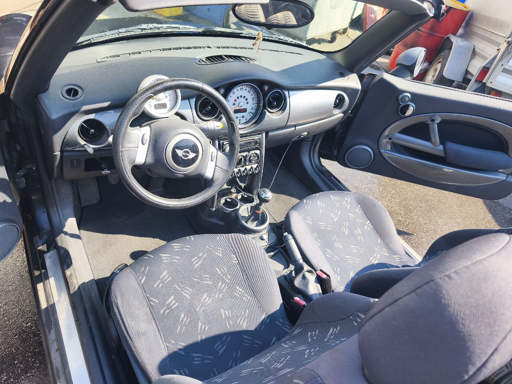 Mini Autos: Mini Cabrio – D'occasion à Agarn par Moggi__94 4
