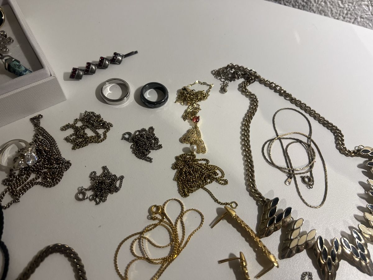 Sonstiger Schmuck: Lot de bijoux anciens  – Gebraucht aus St-Pierre-Clages von ste_xk6p 4