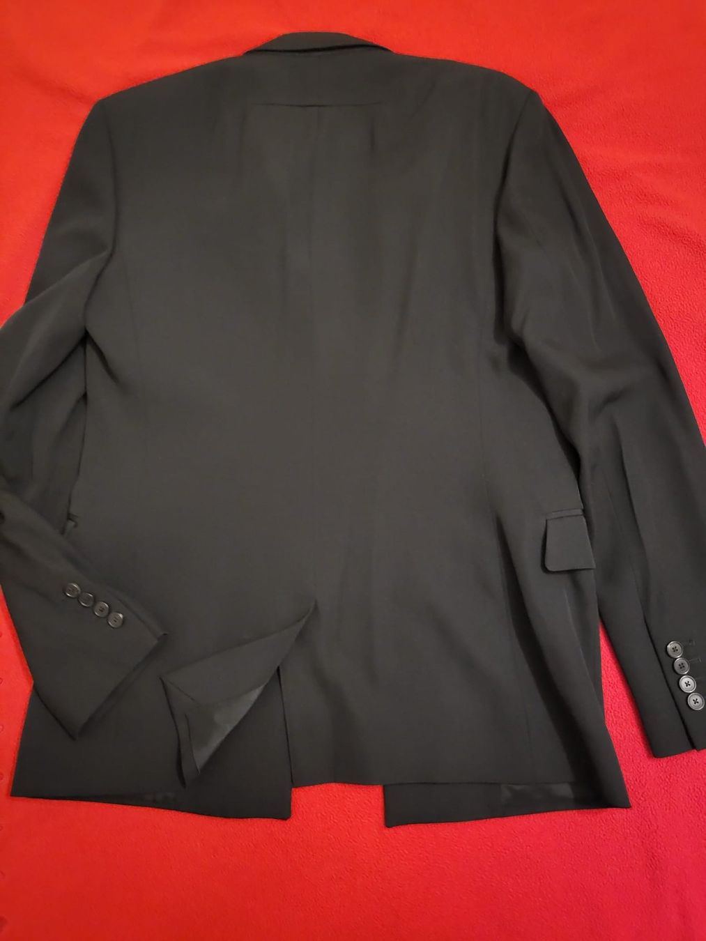 Givenchy Completi: Givenchy Sakko mit Kreuzstickerei – Nuovo (secondo la descrizione) da Grenchen venduto da Lucifero17 1