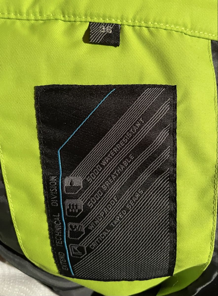 Completi & Tailleur: Skianzug – Usato da Chur venduto da Principessa99 3