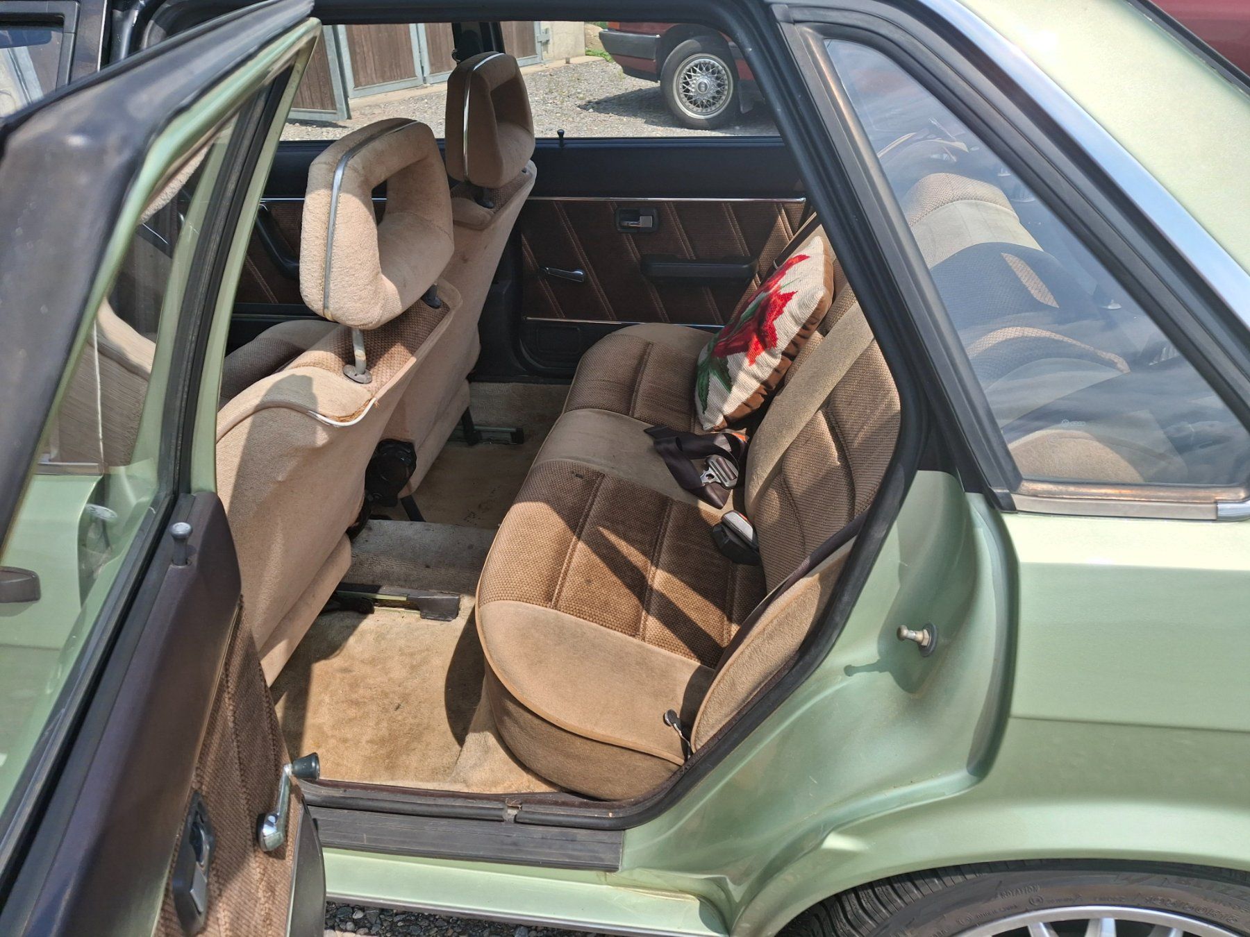Audi Automobili: Audi 80 B2 1.9 Vergaser 5 Zylinder CD 5S – Usato da Oeschgen venduto da Kuppi 5