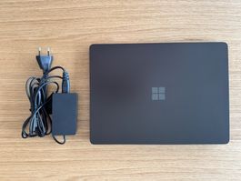 Microsoft Surface Laptop 13.8" Copilot+ PC · Snapdragon X El