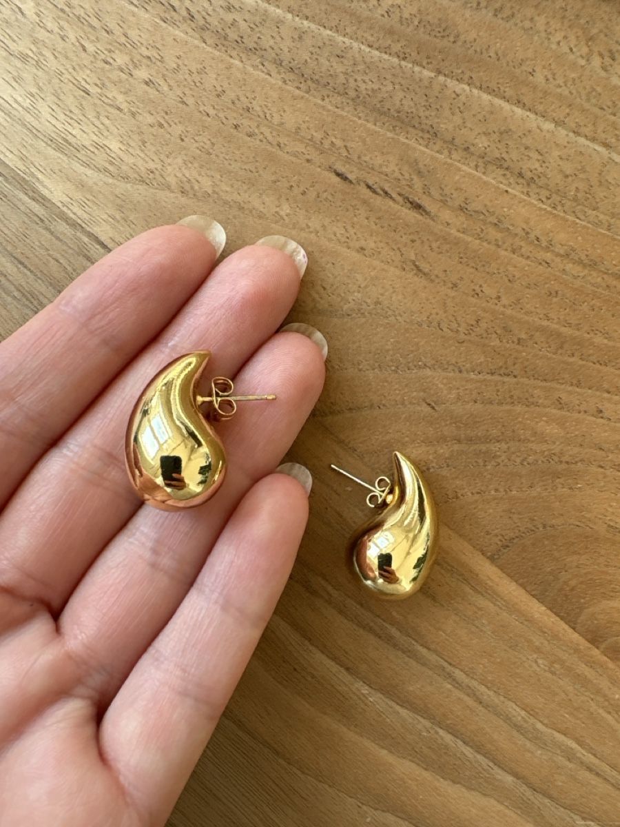 Orecchini pendenti & Orecchini a lobo: Earrings gold tone teardrop shape – Usato da Zürich venduto da Asybb 1