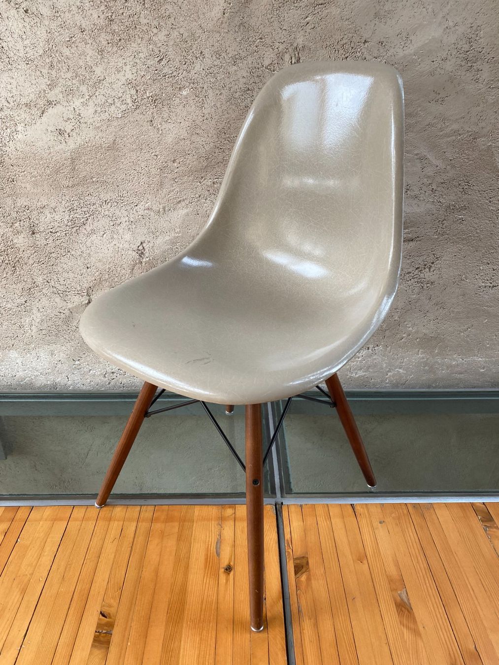 Herman Miller Sedie: Eames Chair - Herman Miller – Usato da Vevey venduto da Zpahud
