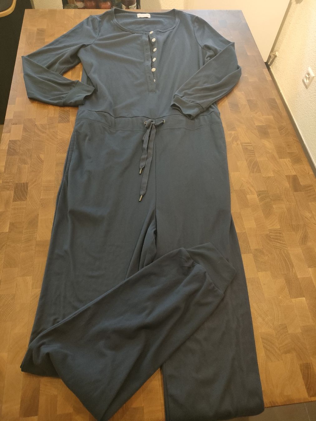 Tute: Jumpsuit - Neuwertig! – Nuovo (secondo la descrizione) da Oberengstringen venduto da ina_5xrj