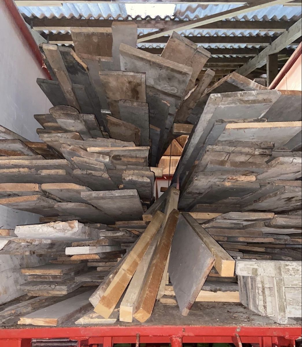 Articoli in legno: Eine Mulde voll Altholz – Usato da Altstätten SG venduto da cma_pnp8