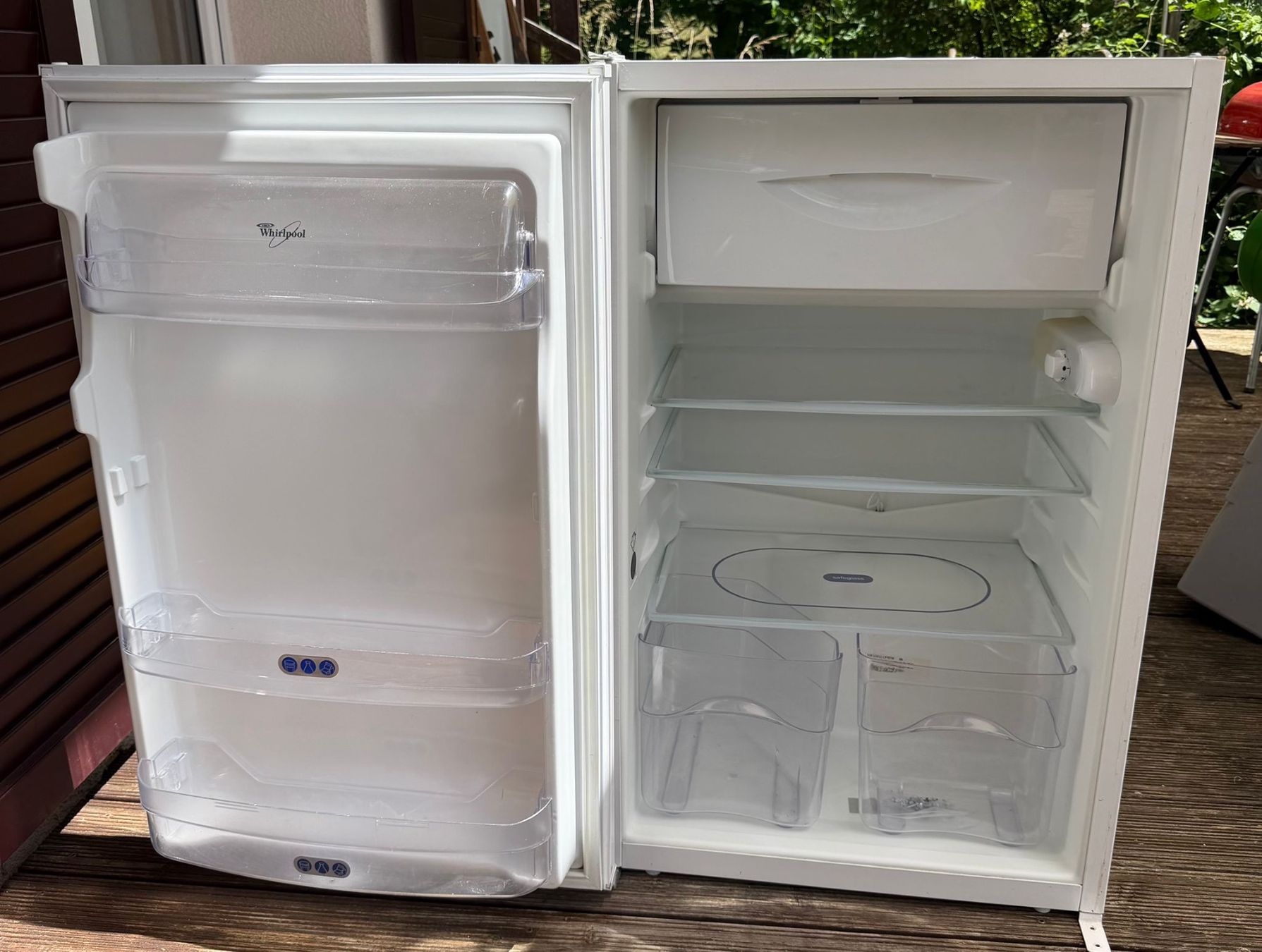 Whirlpool Frigoriferi: Whirlpool Kühlschrank defekt – Usato da Nussbaumen AG venduto da brigitebardot 1