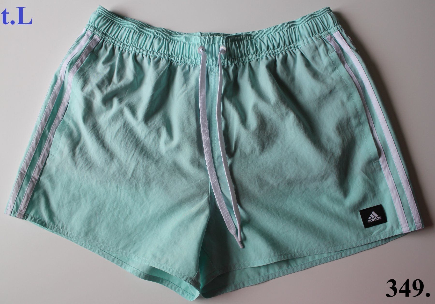 Adidas Hosen: Short Adidas verte t. L – Gebraucht aus Peseux von Gilloss