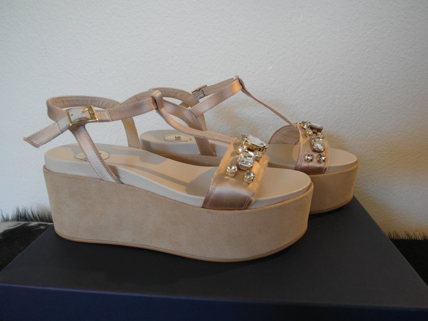 Scarpe da donna: RAS Plateausandalen sand 37 – Nuovo e nell'imballaggio originale da Luzern venduto da schuhparadies159