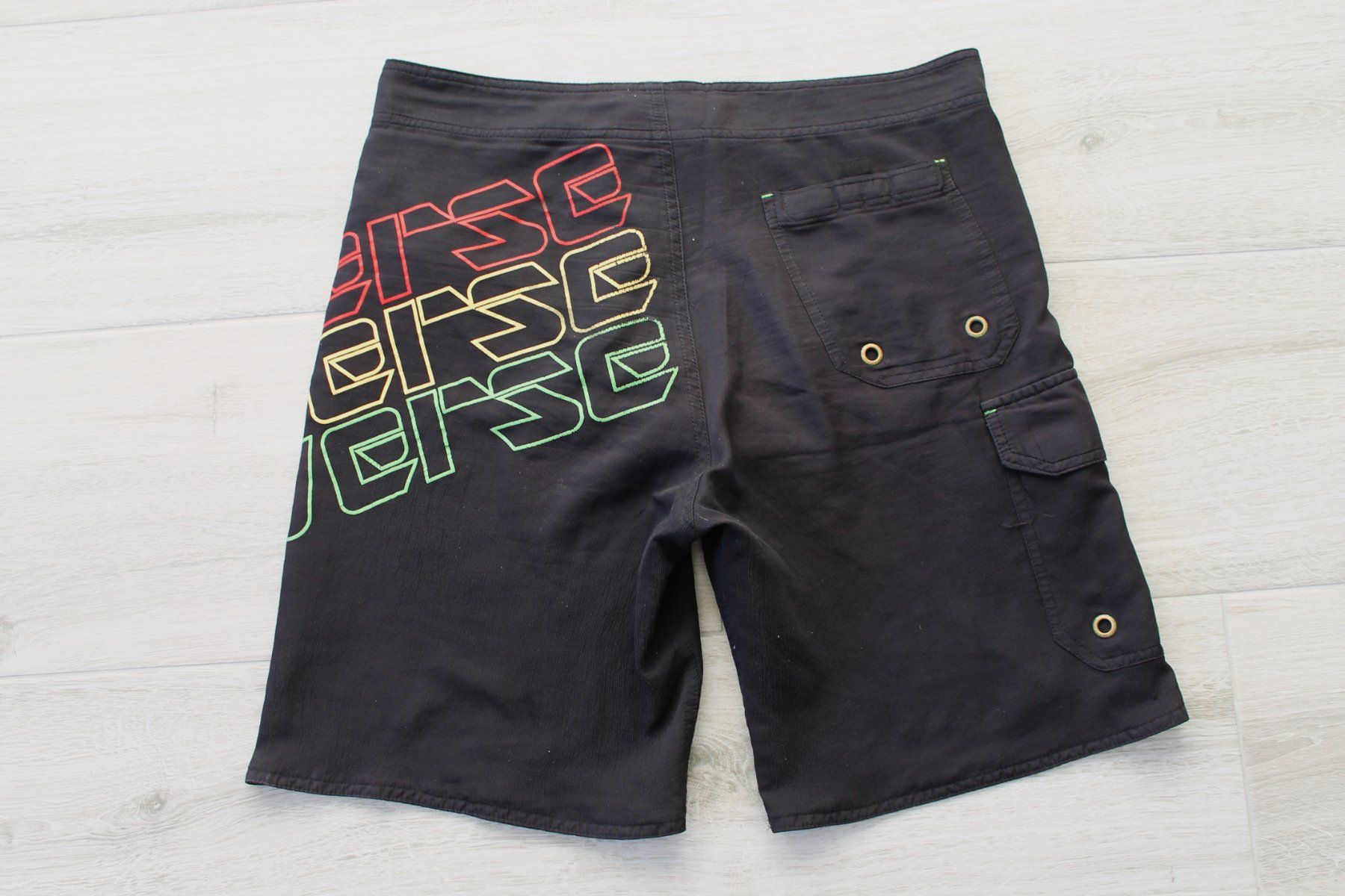 Converse Pantaloni: Short de plage CONVERSE M – Usato da Chez-le-Bart venduto da jasse 1