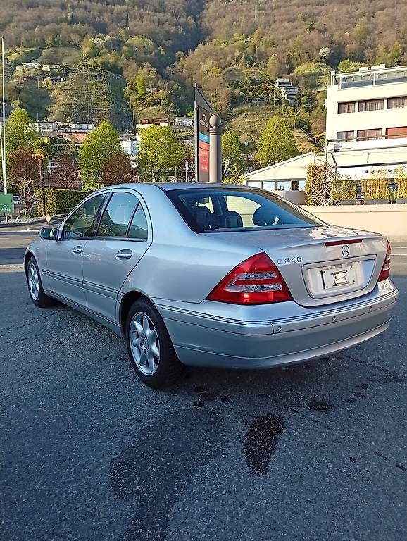 Mercedes-Benz Autos: MERCEDES BENZ C 240 – Gebraucht aus Gordola von sai_2bz9 6