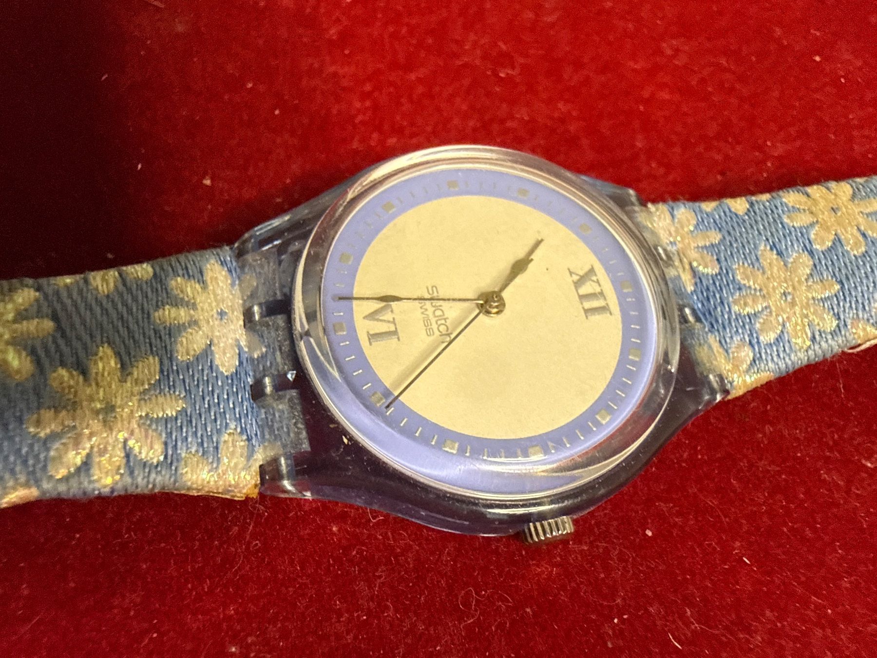 Swatch Montres: Swatch 2001 – D'occasion à Pfeffingen par Allhandelklgwatches 1