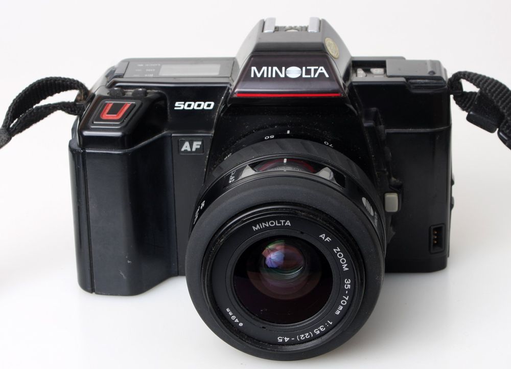 Appareil photo argentique Minolta 5000 AF 35-70mm f4 AF Zoom Reconditionné Noir - Appareil photo argentique - Achat & prix