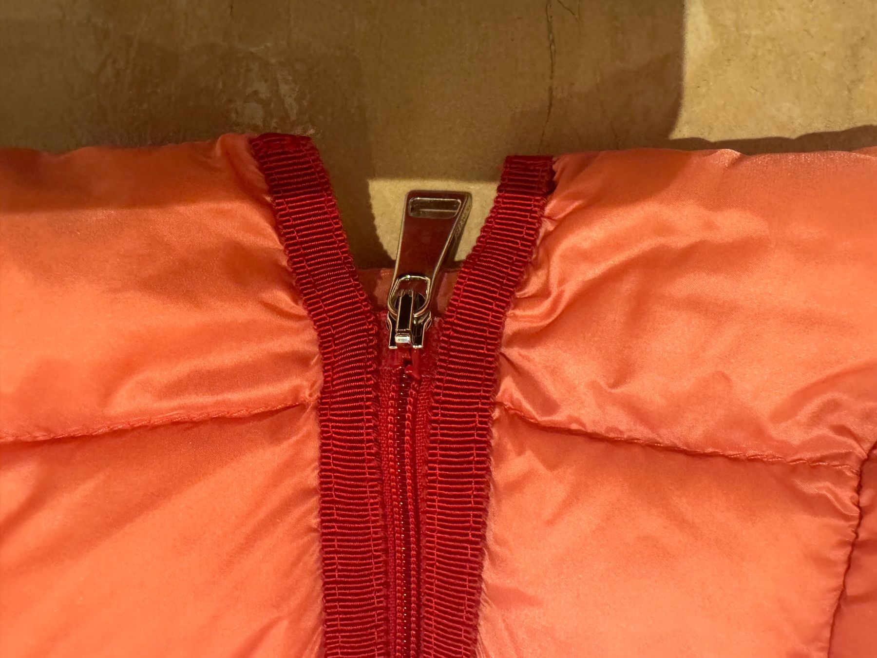 Moncler Giacche: Moncler wunderschöne Uebergangs Daunenjacke, 0 – Usato da Klingnau venduto da Markus14 2