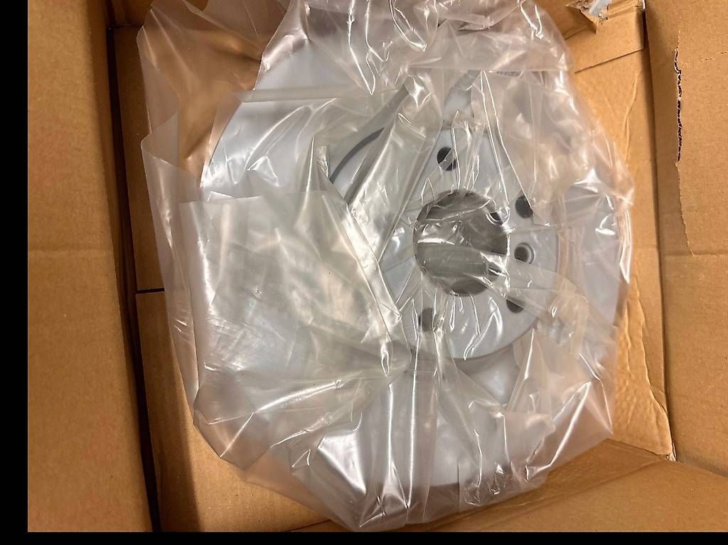Tutti pezzi di ricambio auto: Disc Bremse Bmw X5 – Usato da Zürich venduto da tonitoni04 4