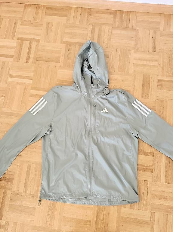 Adidas Vestes: Adidas Training Jacke – D'occasion à Basel par alu_l9s8