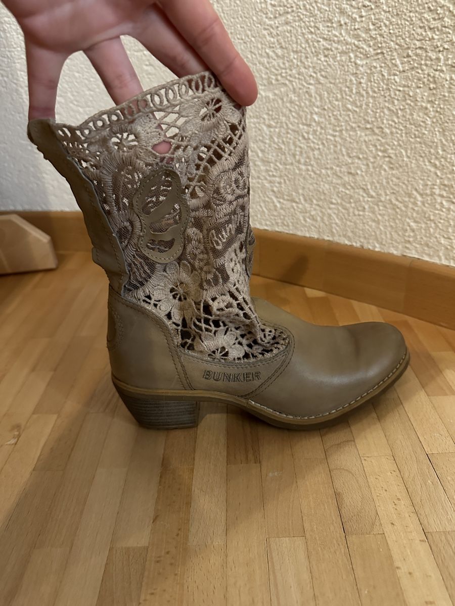 Scarpe da donna: Schicke Bunker Stiefel mit Spitze Gr. 37 – Usato da Wittenbach venduto da mio_l5mr