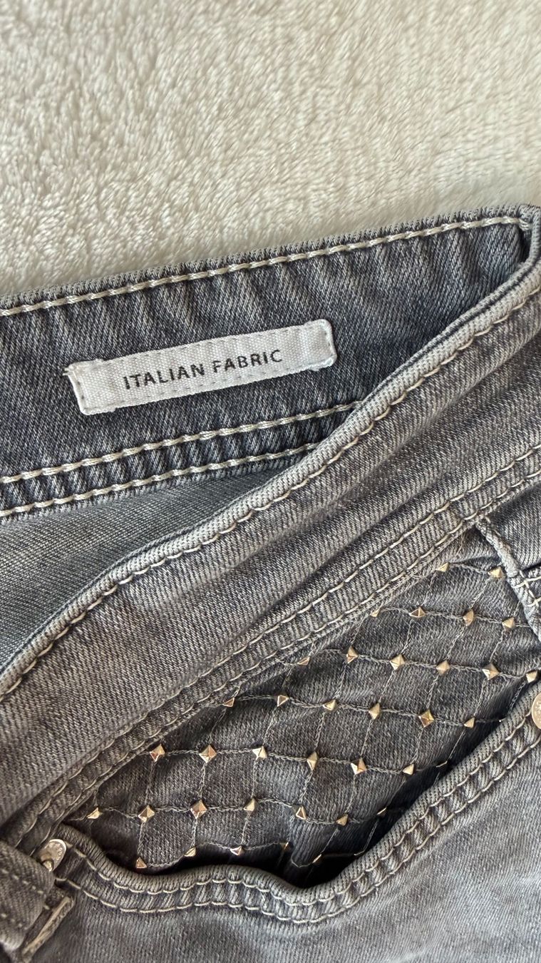 Cambio Jeans: Damen Jeans CAMBIO grau – D'occasion à Warth par sue500 2