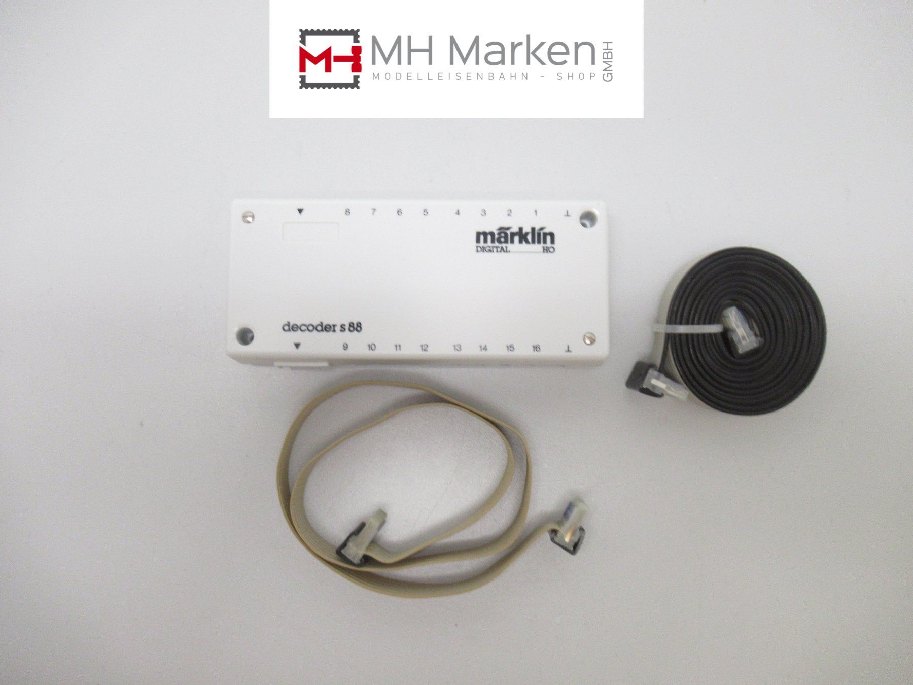 Märklin Modelleisenbahnen: Märklin 6088+6089 Decoder s88 + Decoderkabel – Gebraucht aus Basel von