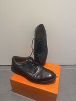 Chaussures homme cuir noir lacets état correct 42