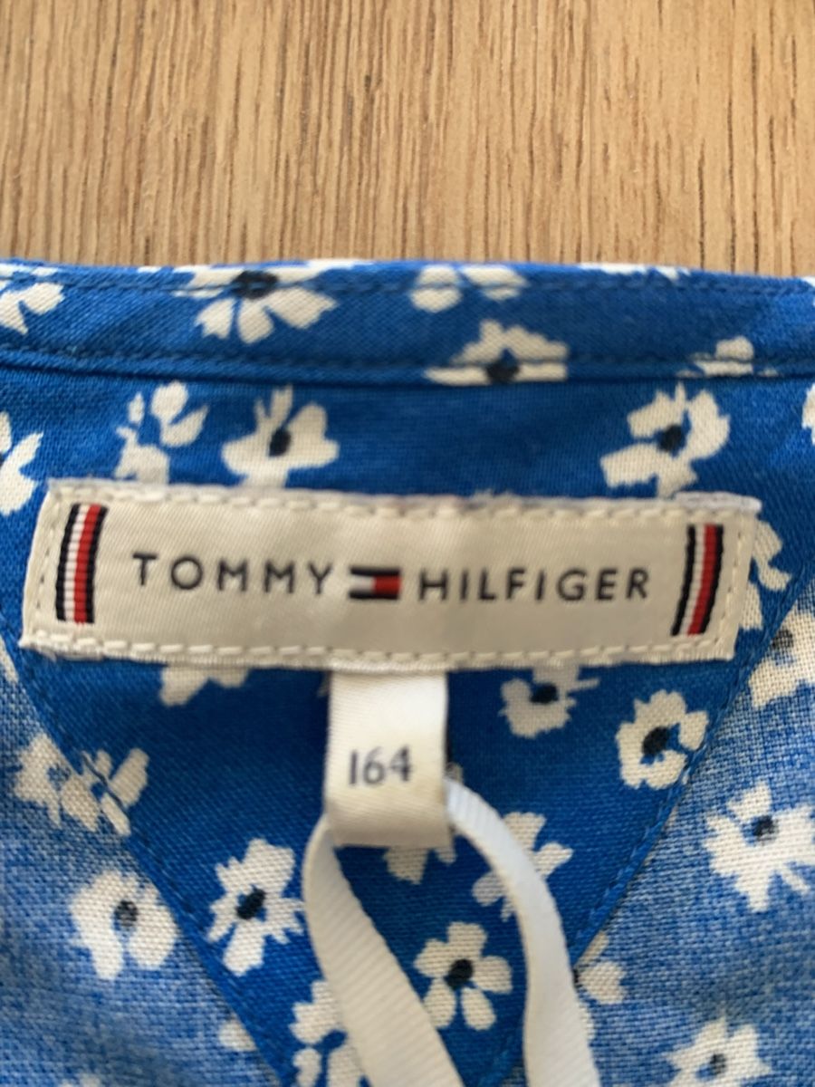 Tommy Hilfiger Camicette, T-shirt & Top: Blouse à fleurs tommy Hilfiger – Nuovo e nell'imballaggio originale da Genève venduto da rez_c6c6 3
