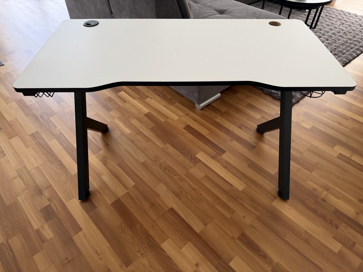 Tavoli: Gaming Tisch – Usato da Gams venduto da ger_7qc7