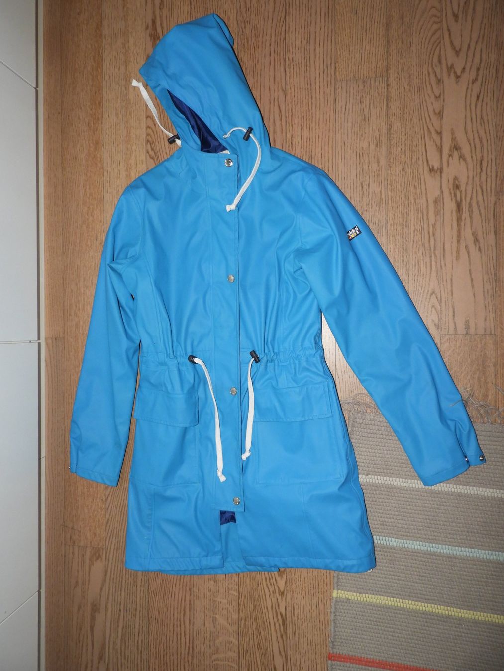 Rukka Giacche: Blaue Regenjacke von Rukka, Grösse 38 – Usato da Hergiswil NW venduto da Noema2006