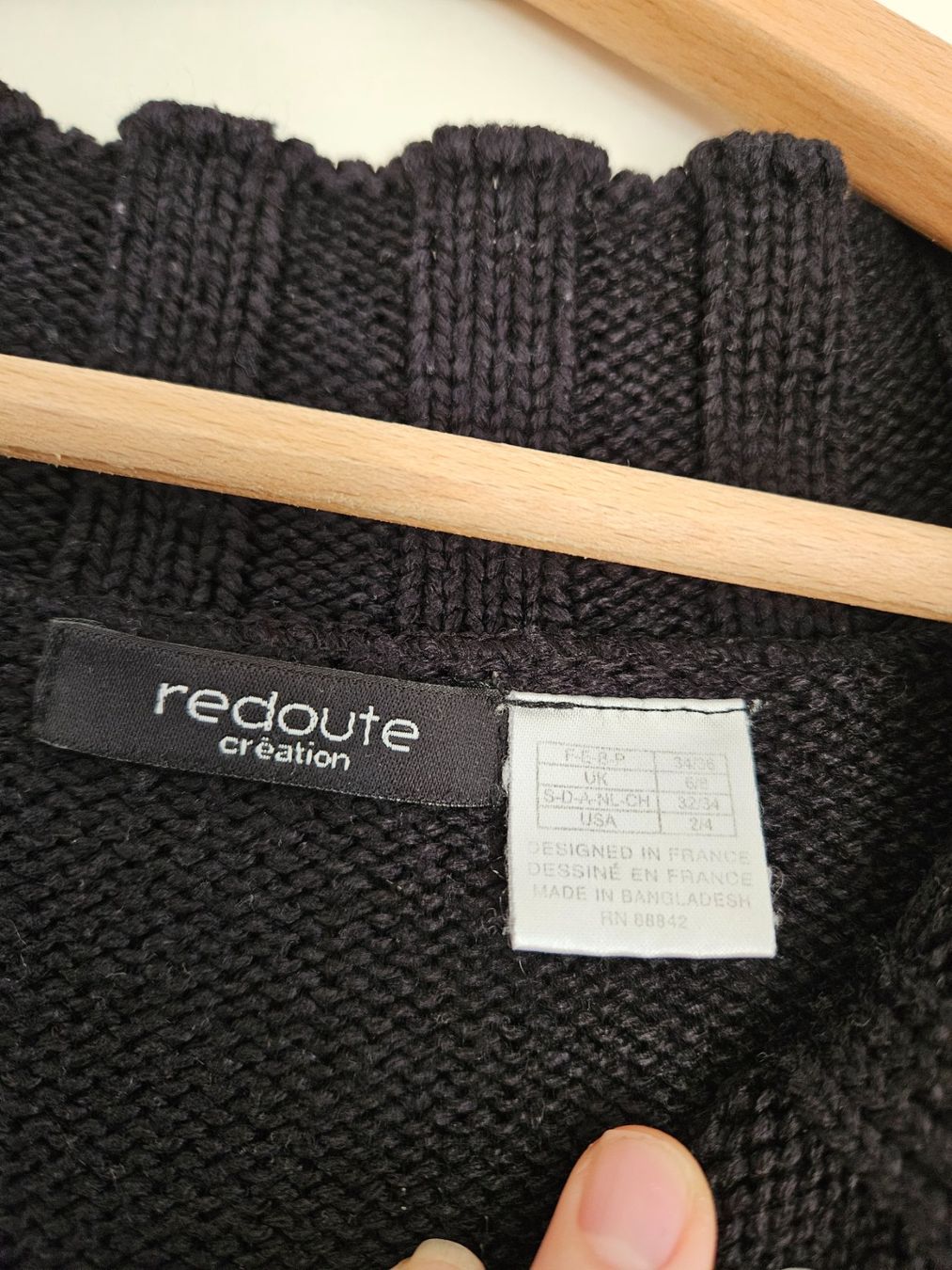 Maglioni & Felpe: Strickpullover mit wunderschönem Ausschnitt Gr.34 schwarz – Usato da Schaffhausen venduto da sabrina915 1