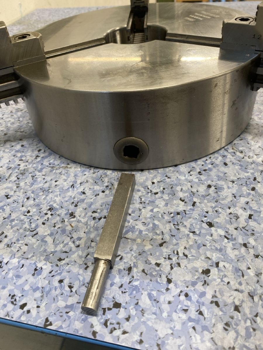 Altro per industria metallurgica: DREHFUTTER   Stahl, 270mm – Usato da Affoltern am Albis venduto da Sherif02 2