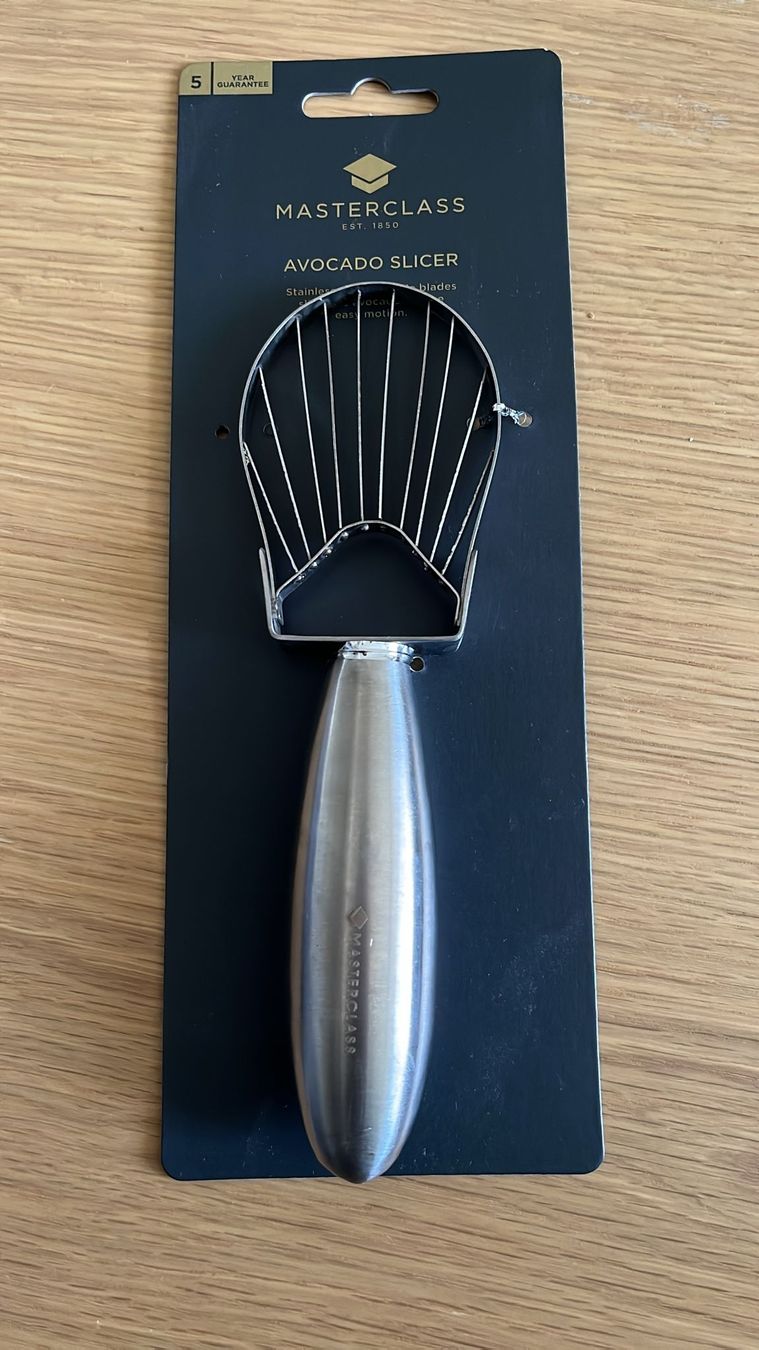 Elettrodomestici da cucina: Masterclass Avocado Slicer aus Edelstahl – Nuovo (secondo la descrizione) da Zürich venduto da IwlyMcDerp