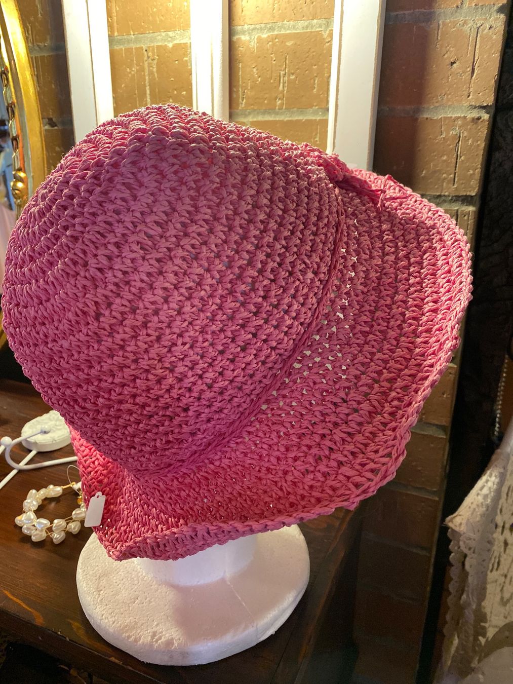 Copricapi, berretti & cappellini: DAMEN HUT PINK – Usato da Meienried venduto da ManuelaBoutique 1