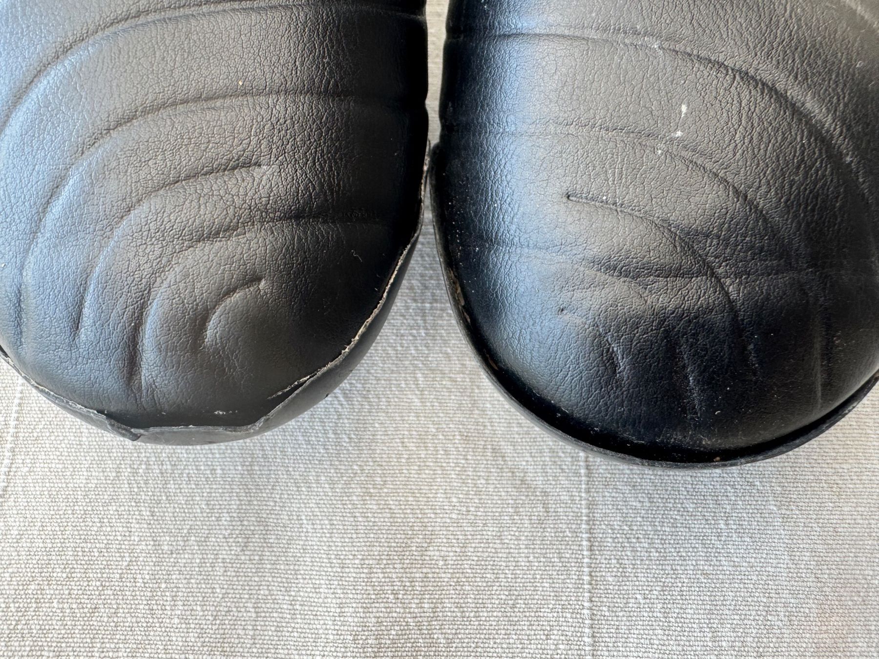 Nike Chaussures hommes: Nike Fussballschuhe Gr.44 – D'occasion à Bünzen par Voegi8 1