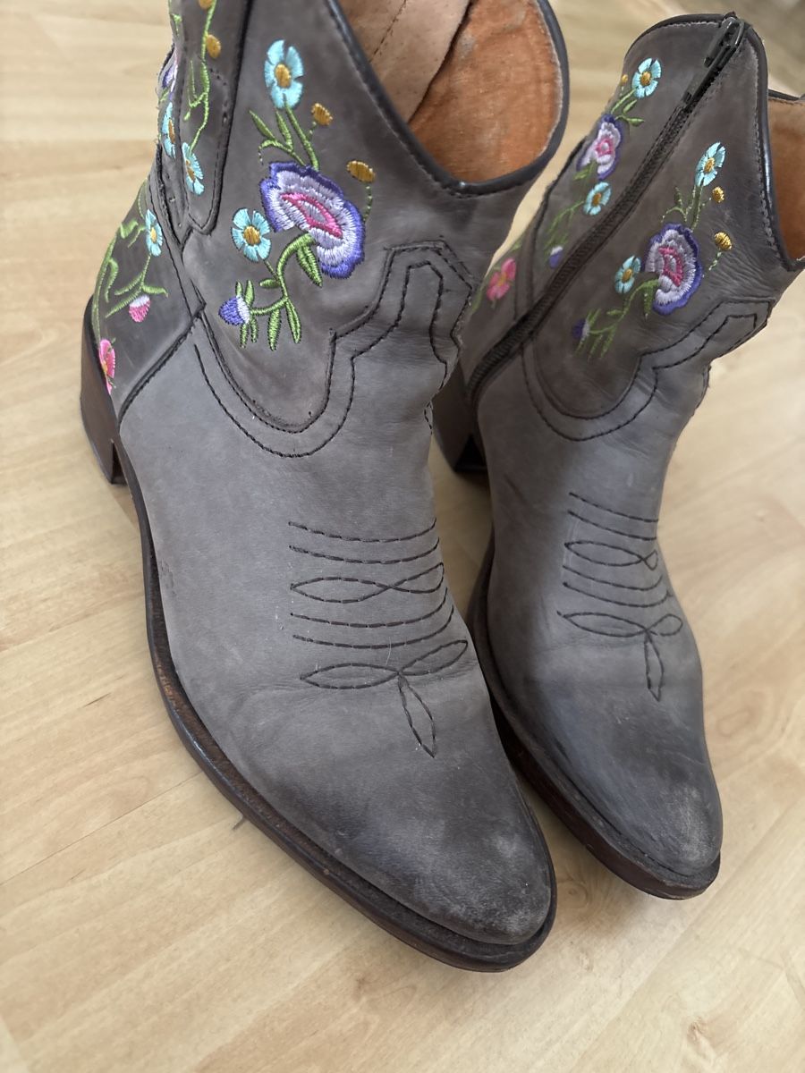 Damenschuhe: Regent Stiefeletten Gr.38 mit Blumenmuster, Top! – Gebraucht aus langenthal von rundholz7 3
