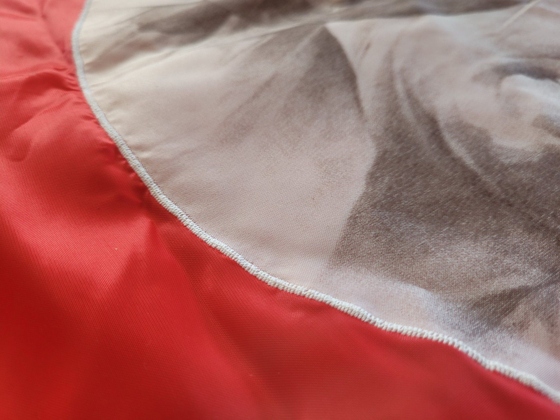 Armi bianche: DDR , "SED Ehrenbanner" Flagge – Usato da Kriens venduto da KTP 3