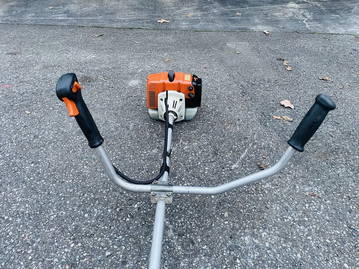 Stihl Tutti gli attrezzi: Rasentrimmer Stihl FS 200 Profi – Usato da Würenlos venduto da Shop_Shop 1