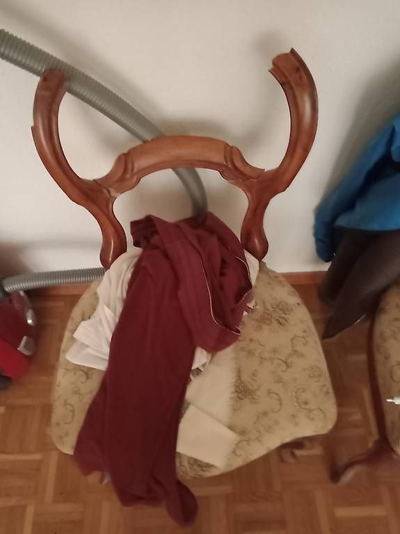Chaises: Louis Philippe  – D'occasion à Wetzikon ZH par pilot-17 1