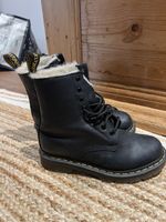 Dr. Martens gefüttert