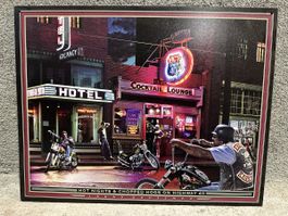 Hotel biker Harley Indian bar