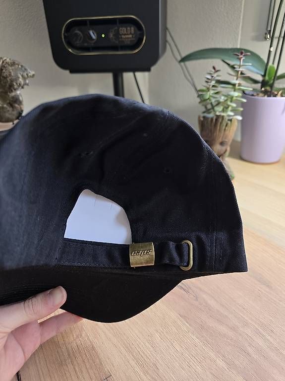 Hüte, Mützen & Caps: Cap Black & New – Gebraucht aus Wettswil von Joel_Santo 1