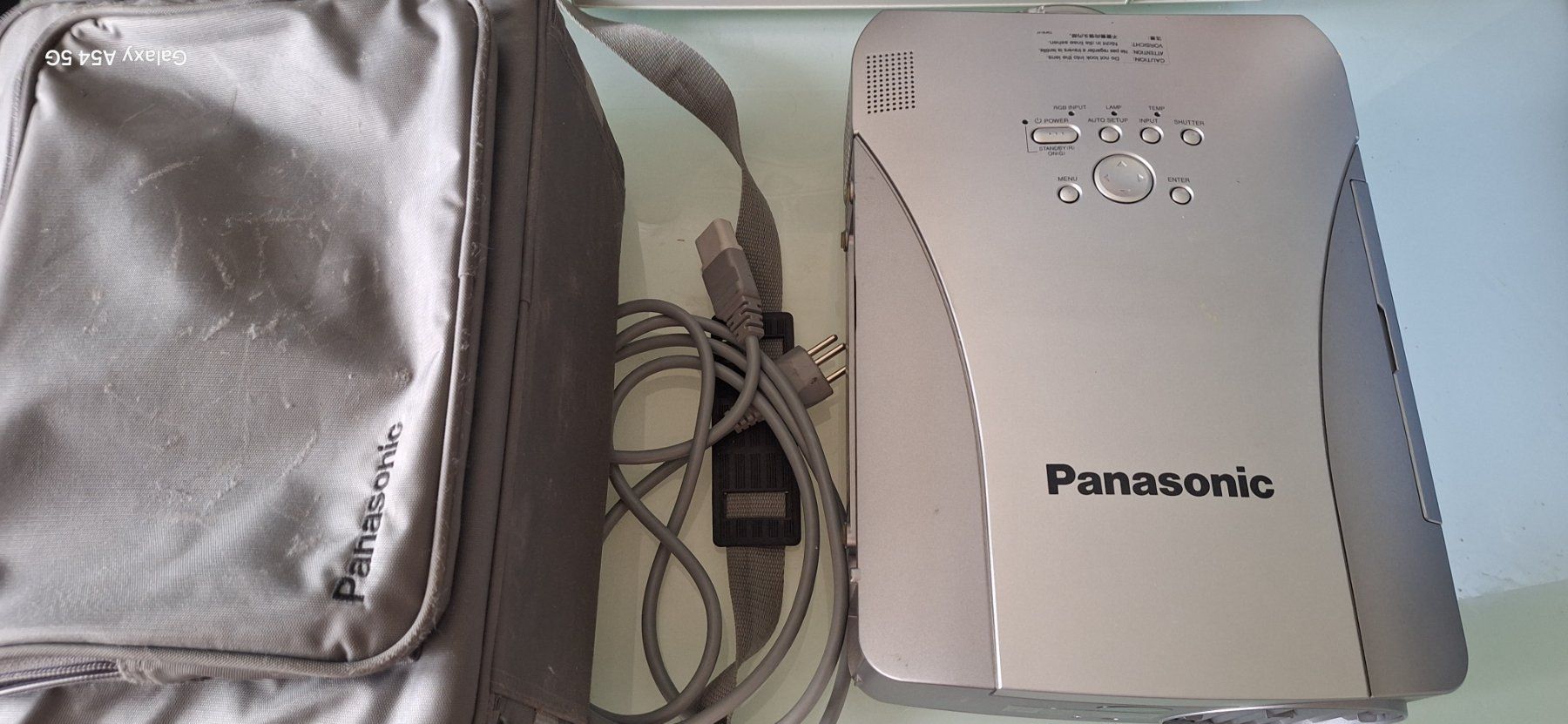 Panasonic Videoprojektoren: Projecteur Panasonic Prof – Gebraucht aus Renens VD von hofer023 4
