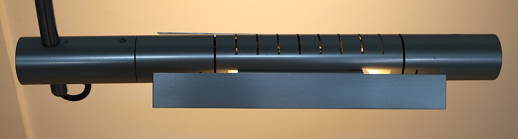 Baltensweiler Lampade: Baltensweiler Bogenlampe mit Halo Stativ – Usato da Volketswil venduto da brockipfannenstil 2