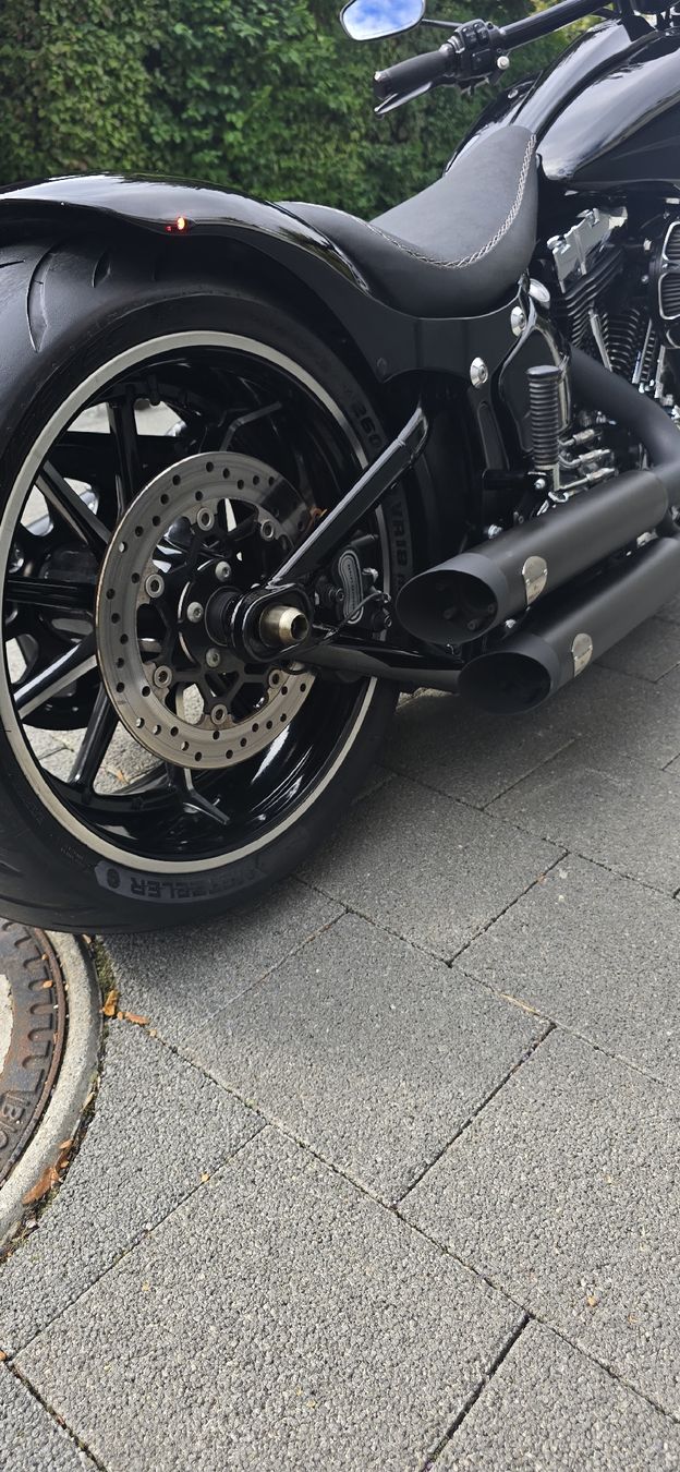 Altro: Harley-Davidson Breakout Custom Black Edition – Nuovo (secondo la descrizione) da Pieterlen venduto da mic_pl89 4