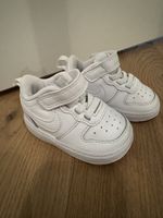 Nike Turnschuhe weiss Gr.18.5, Lauflernschuhe 🤍