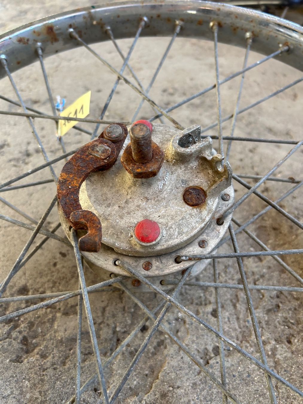 Puch Parti ricambio per ciclomotori: Puch Maxi/X30 Speichen Mofa Vorderrad – Difettoso da Fahrni b. Thun venduto da berger_tuning34 1